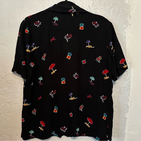 Vintage 90’s Black lightweight button up with chair print size Large - Picture 4 of 6